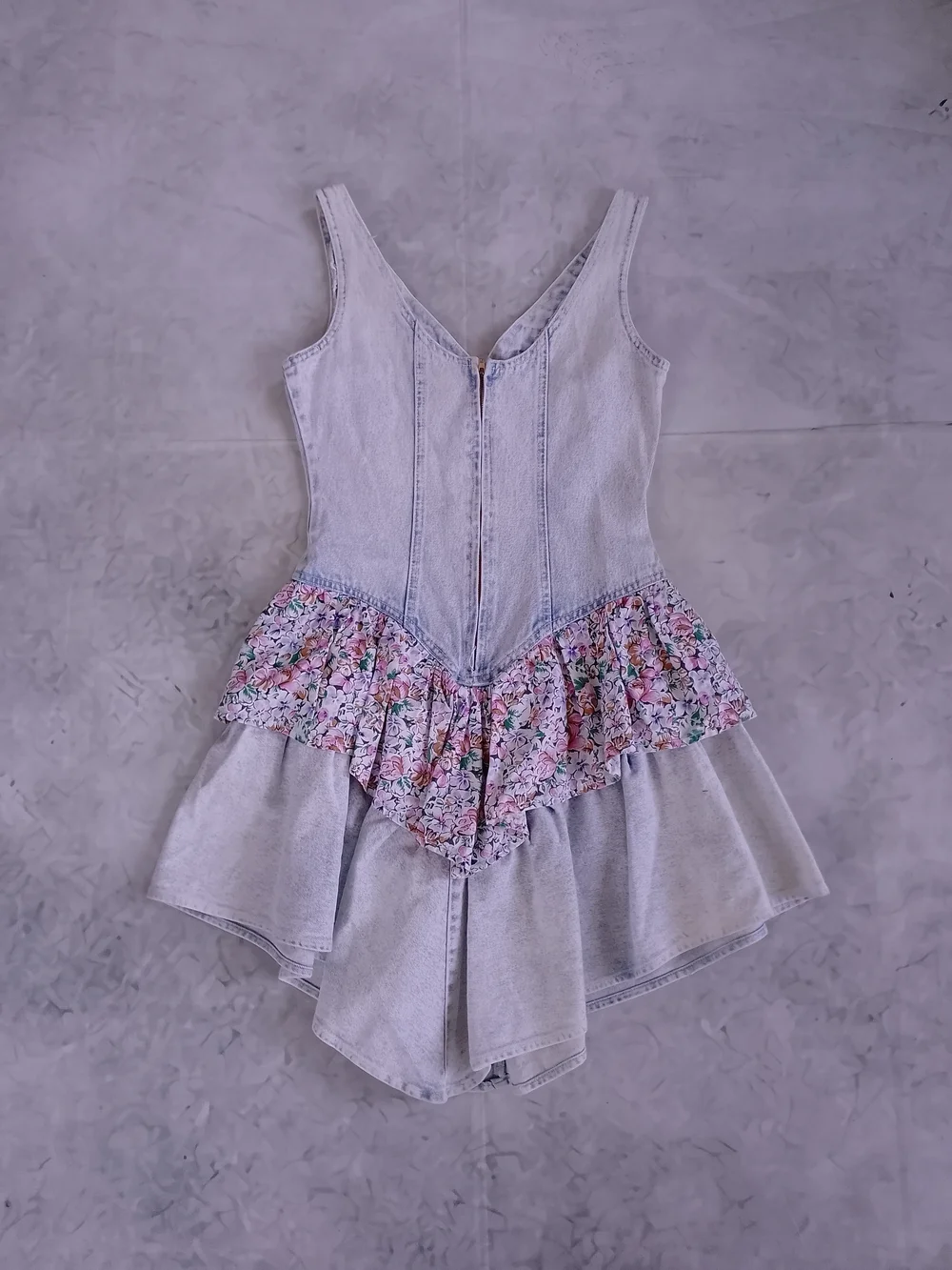 Vintage 80s 90s Acid Wash  Floral Ruffle Mini Short Dress - Picture 2 of 12